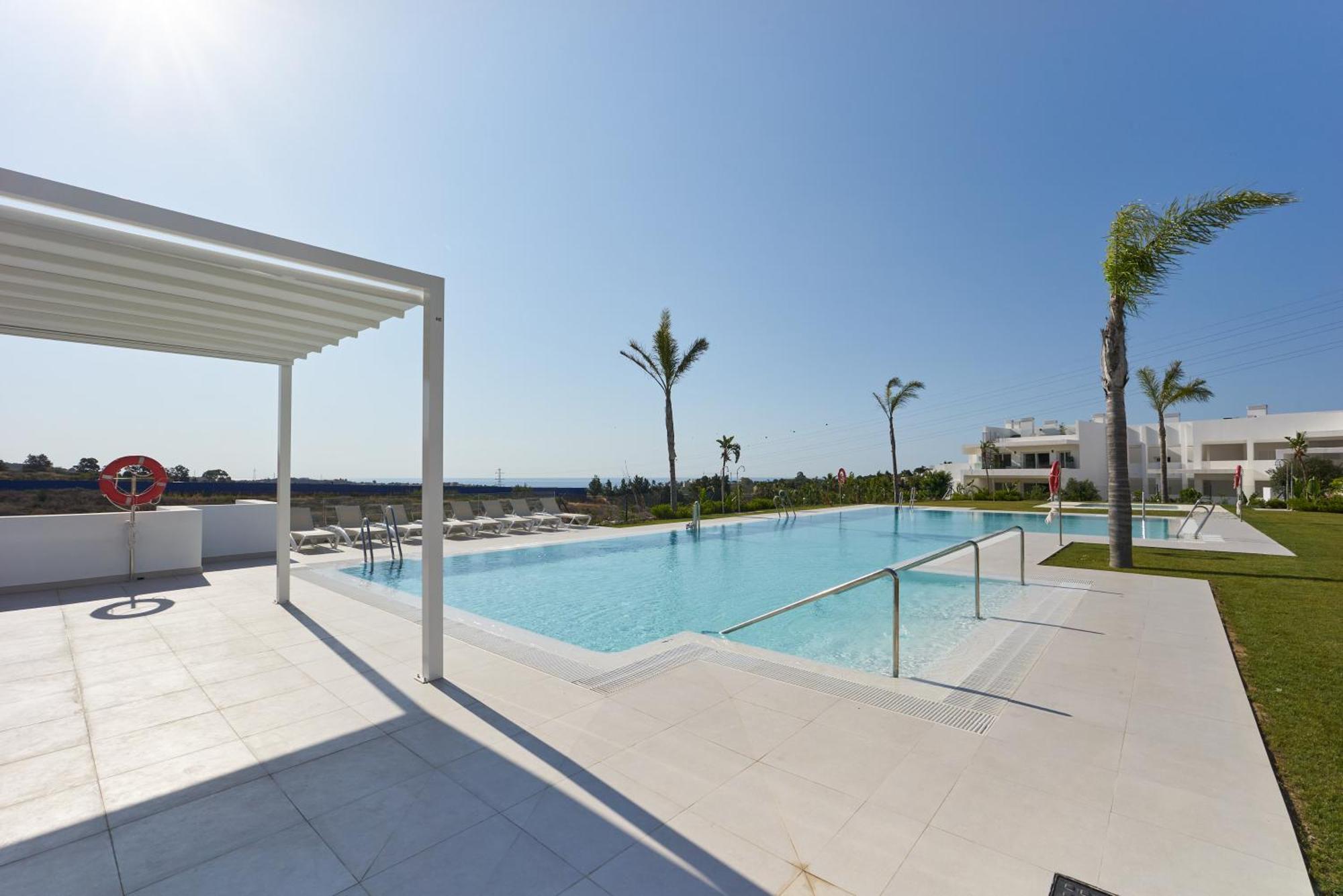 Stylish 2 Bedroom In Alcazaba Lagoon Appartement