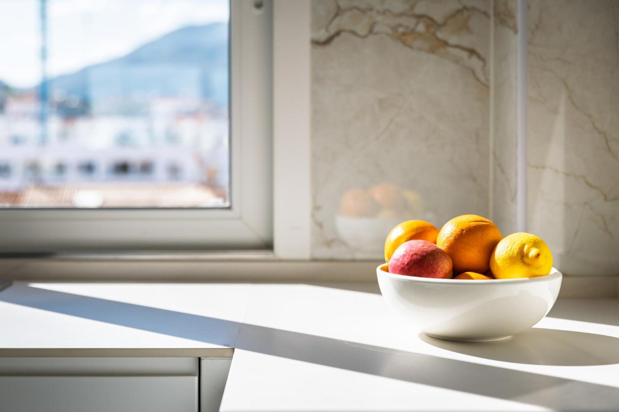 Apartamento Paseo Maritimo Primera Linea De Playa Estepona