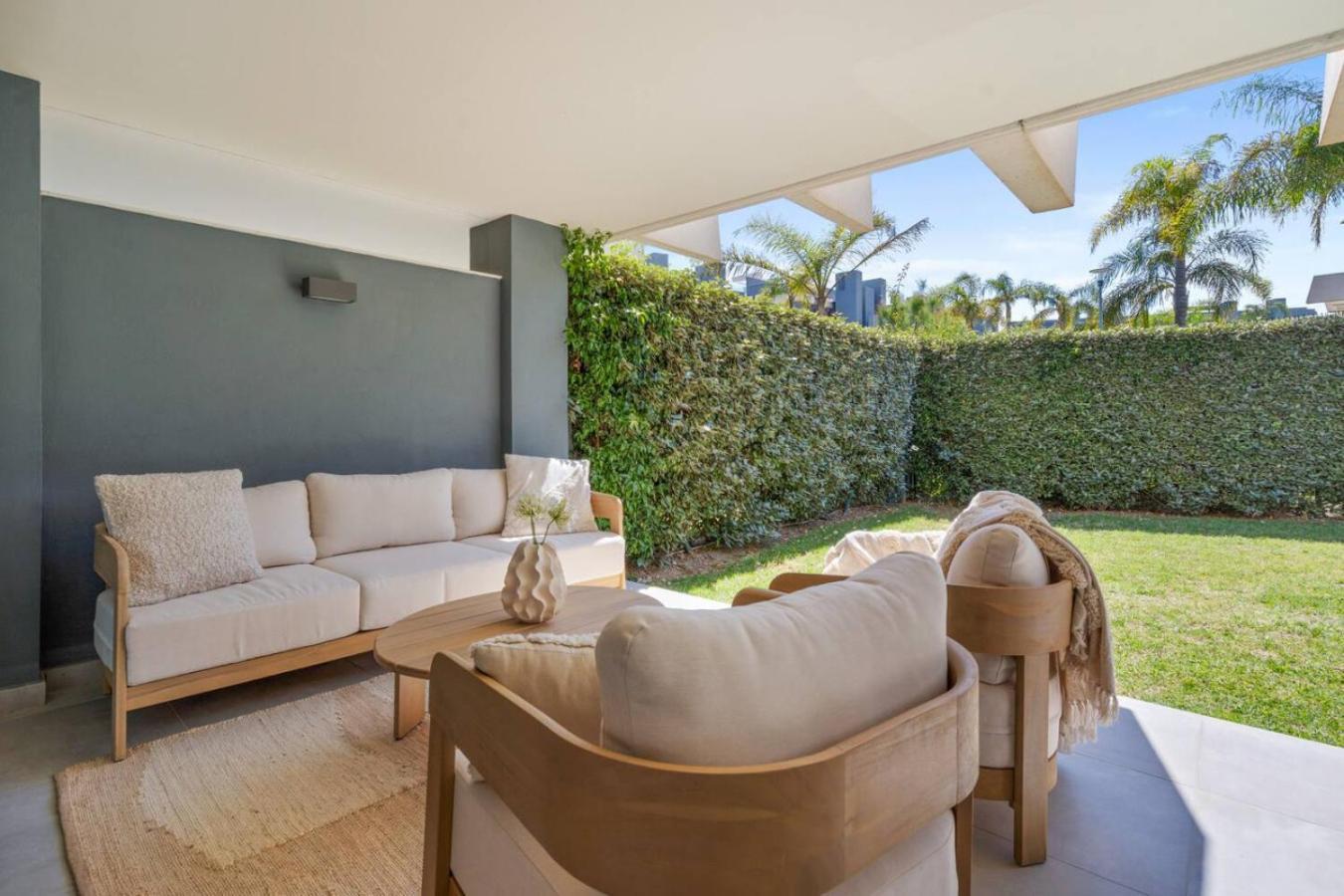 Apartment Oasis 325 Hideaway Luxe Garden Estepona