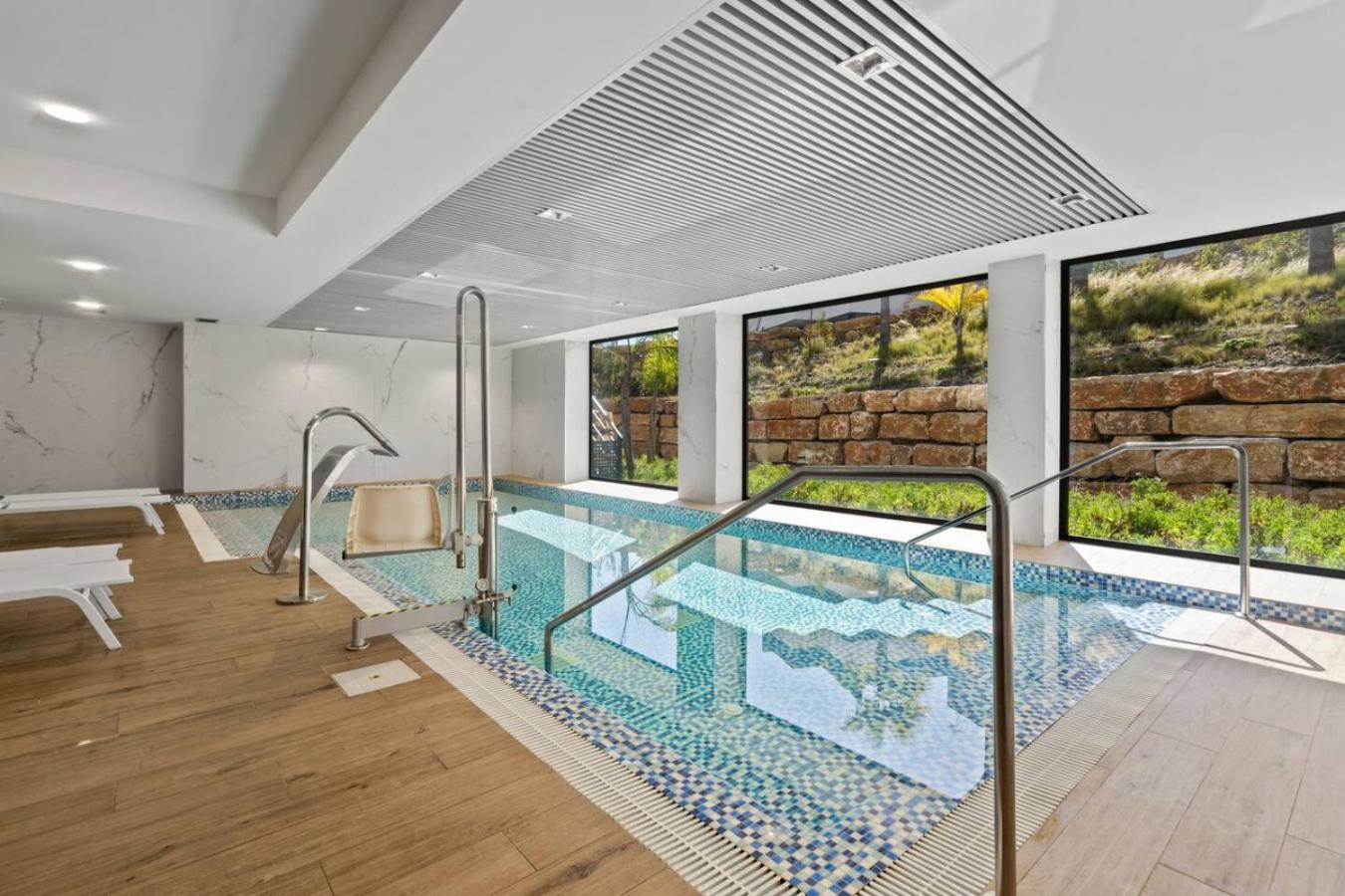 Oasis 325 Hideaway Luxe Garden Apartment *