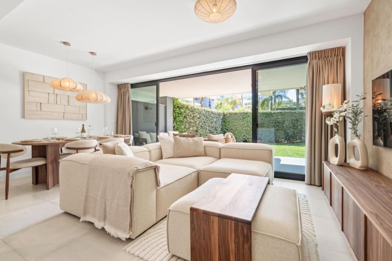 Apartment Oasis 325 Hideaway Luxe Garden Estepona