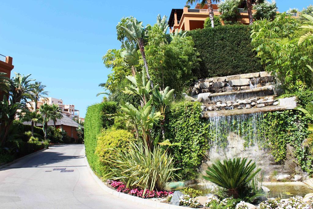 Benatalaya Estepona