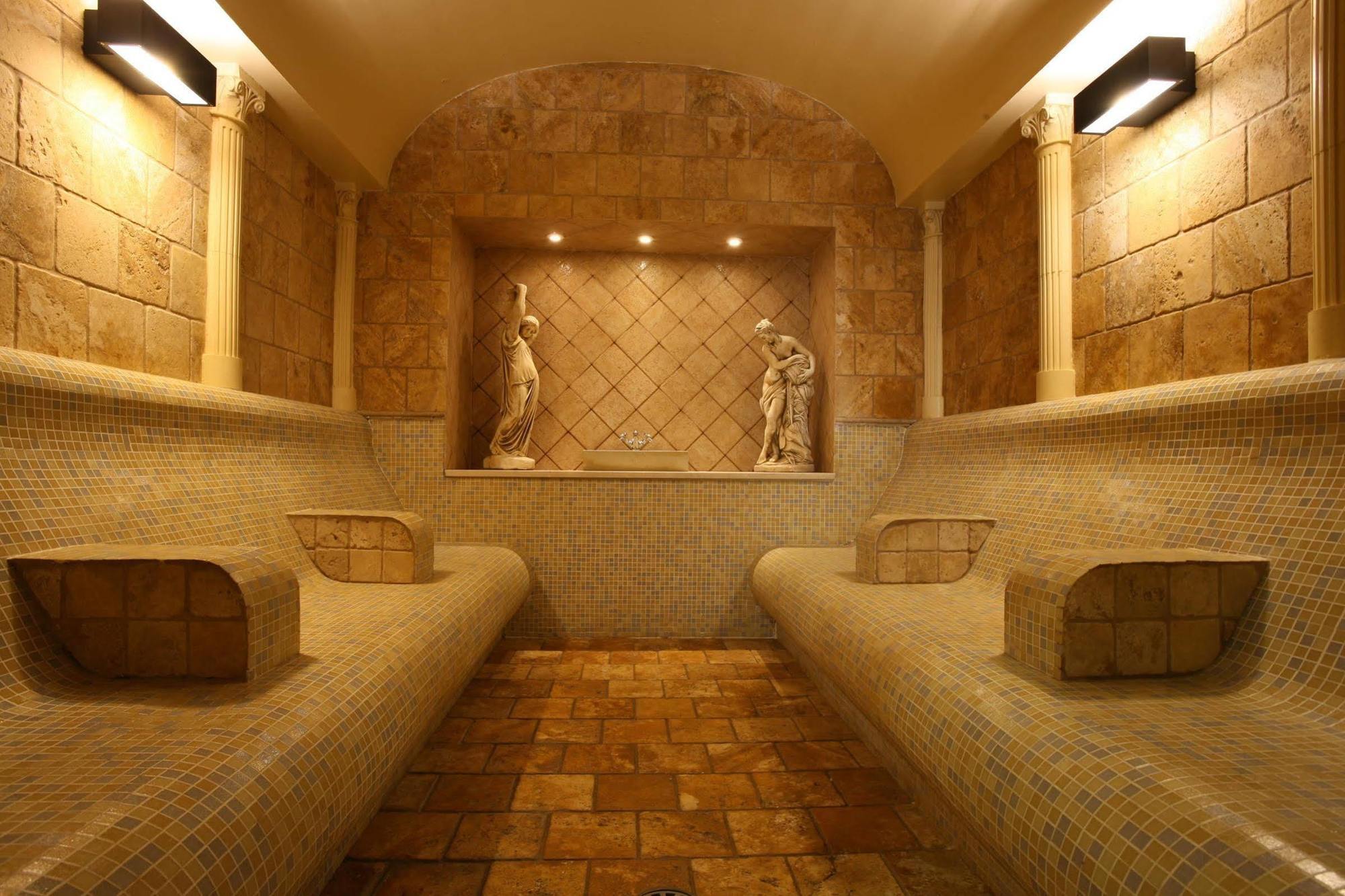 Aparthotel Albayt & 3*