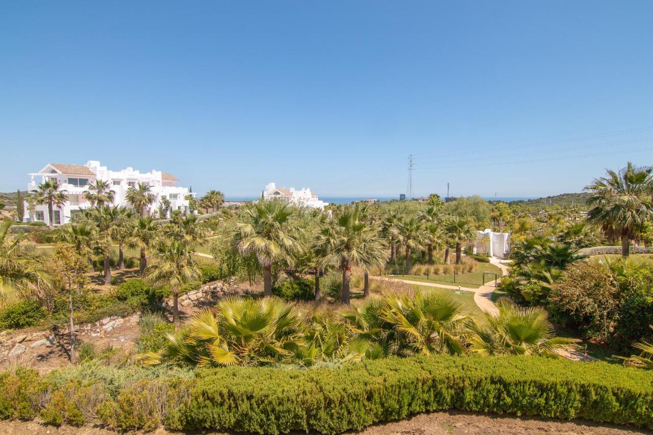 2237-modern With Private Apartment *
