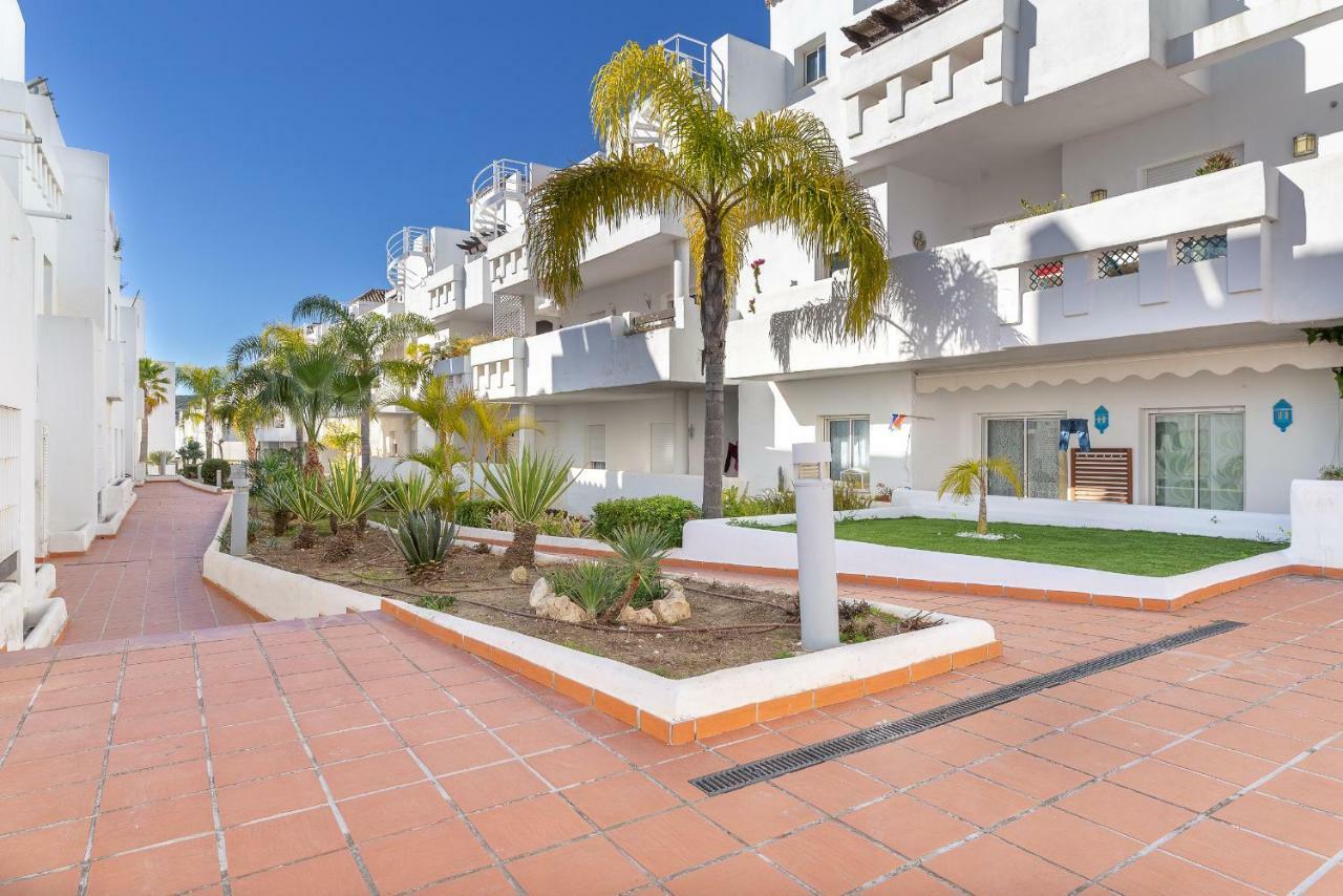 2266-amazing Newly Furnished Apt,on Golf, Sea View Estepona