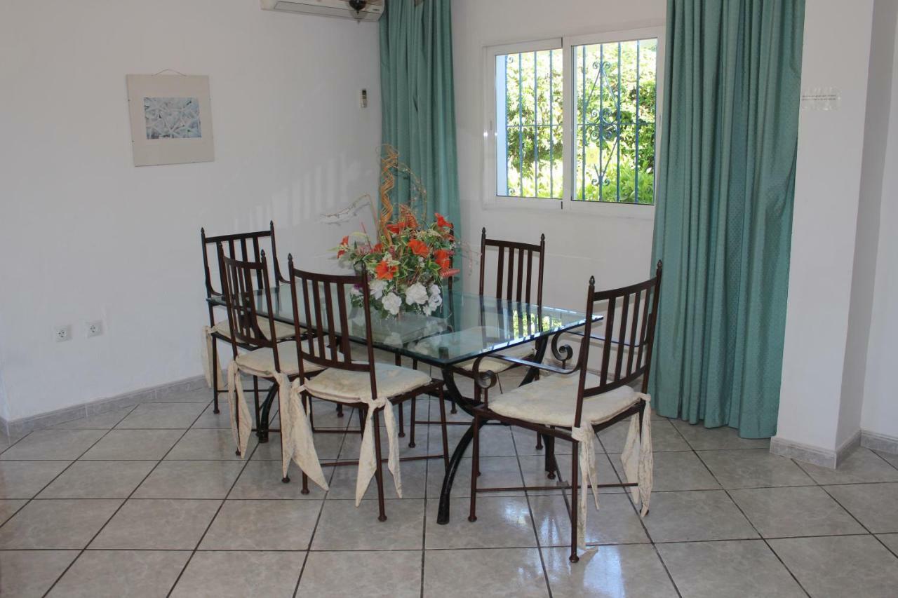 Melger - Private With Swimming Pool