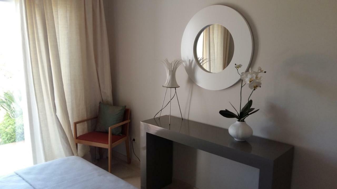 Laguna * Estepona