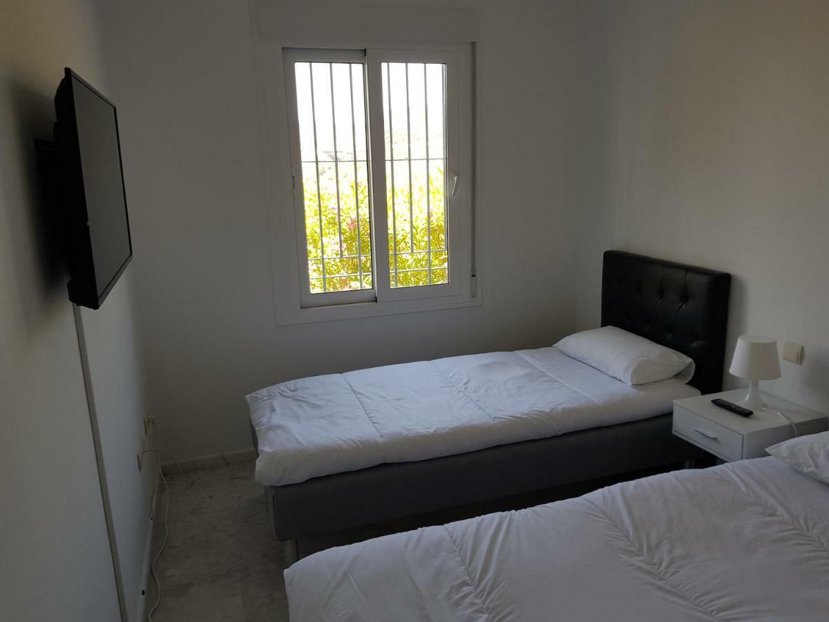 Luxury And Secluded Set In Valle Apartment Estepona