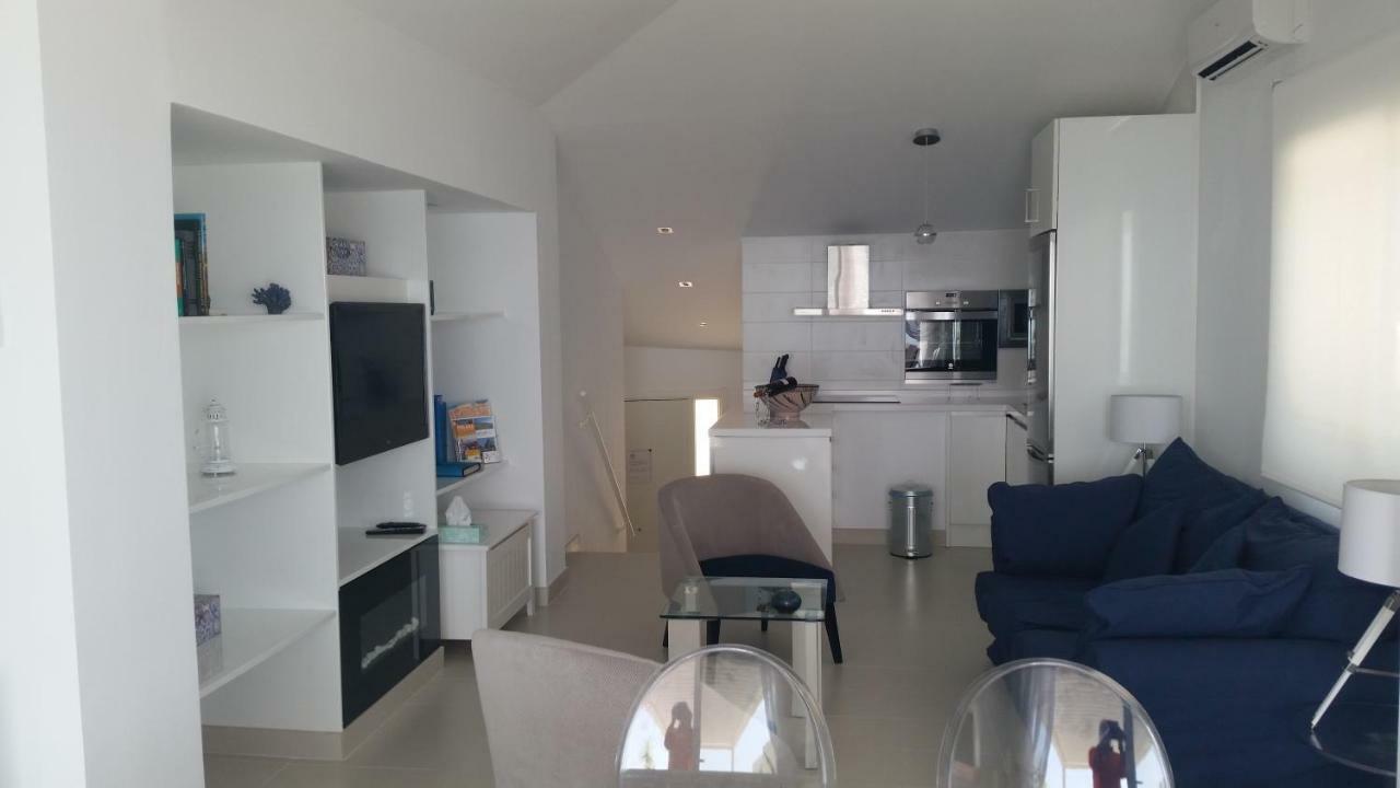 Vakantiehuis Beach-front Bahia Dorada *