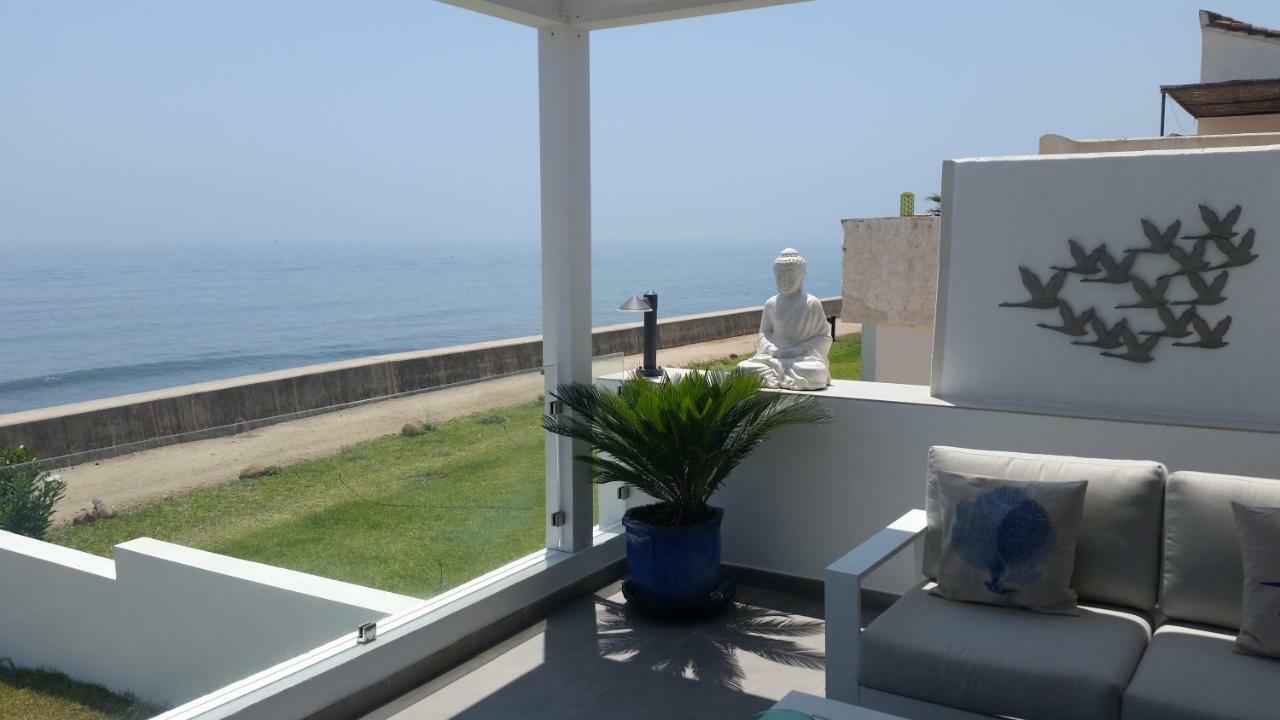 Beach-front Bahia Dorada *