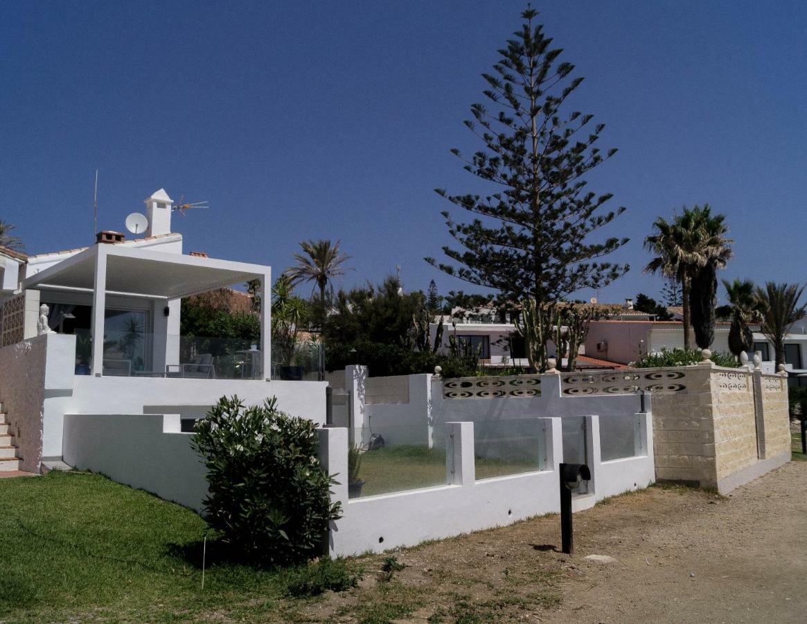 Beach-front Bahia Dorada * Estepona