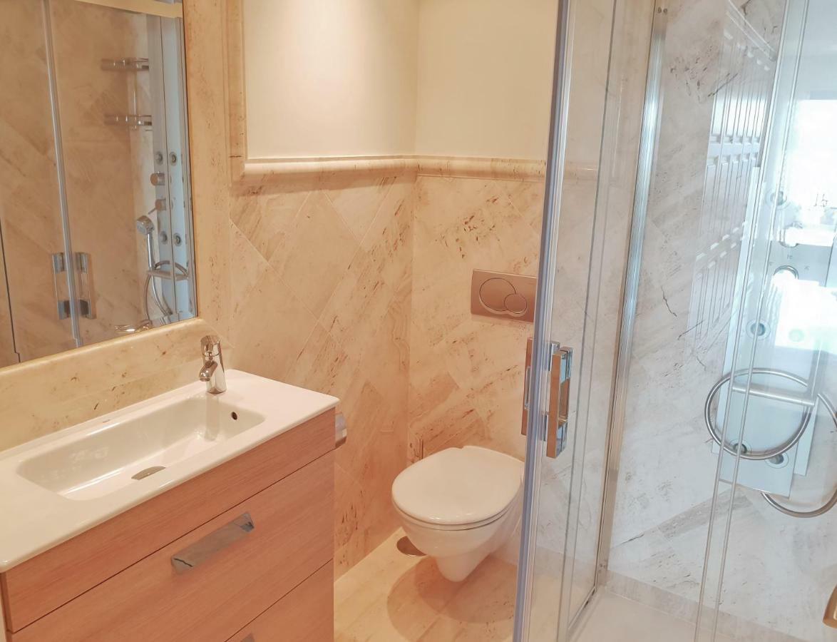 Luxury Frontal To The Sea In Doncella Apartment