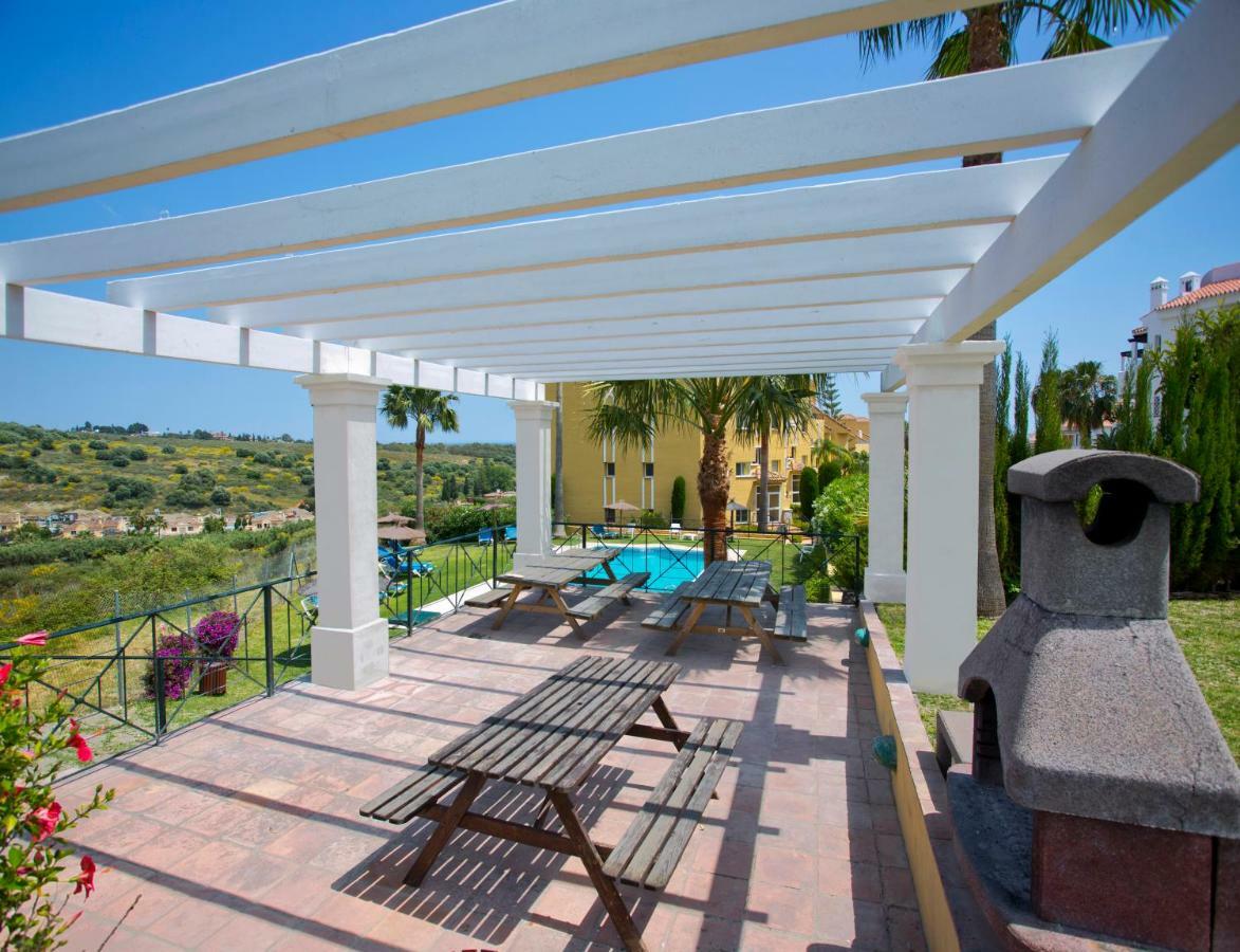 Olivos 2 Bedroom - Sleeps 6 Nr San Pedro/estepona/marbella Apartment Estepona