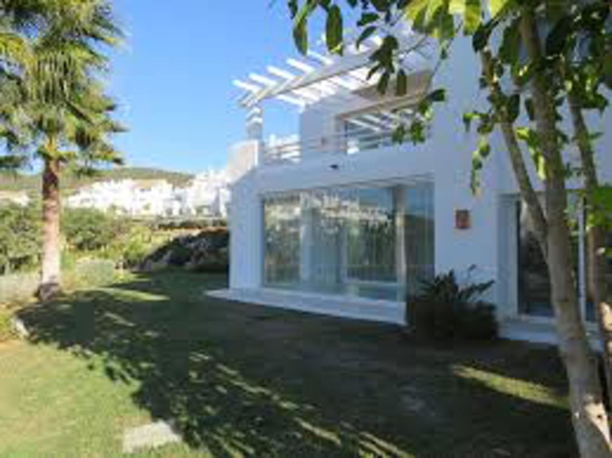 With 3 Bedrooms In Estepona, With Wonderful Mountain View, P * Estepona