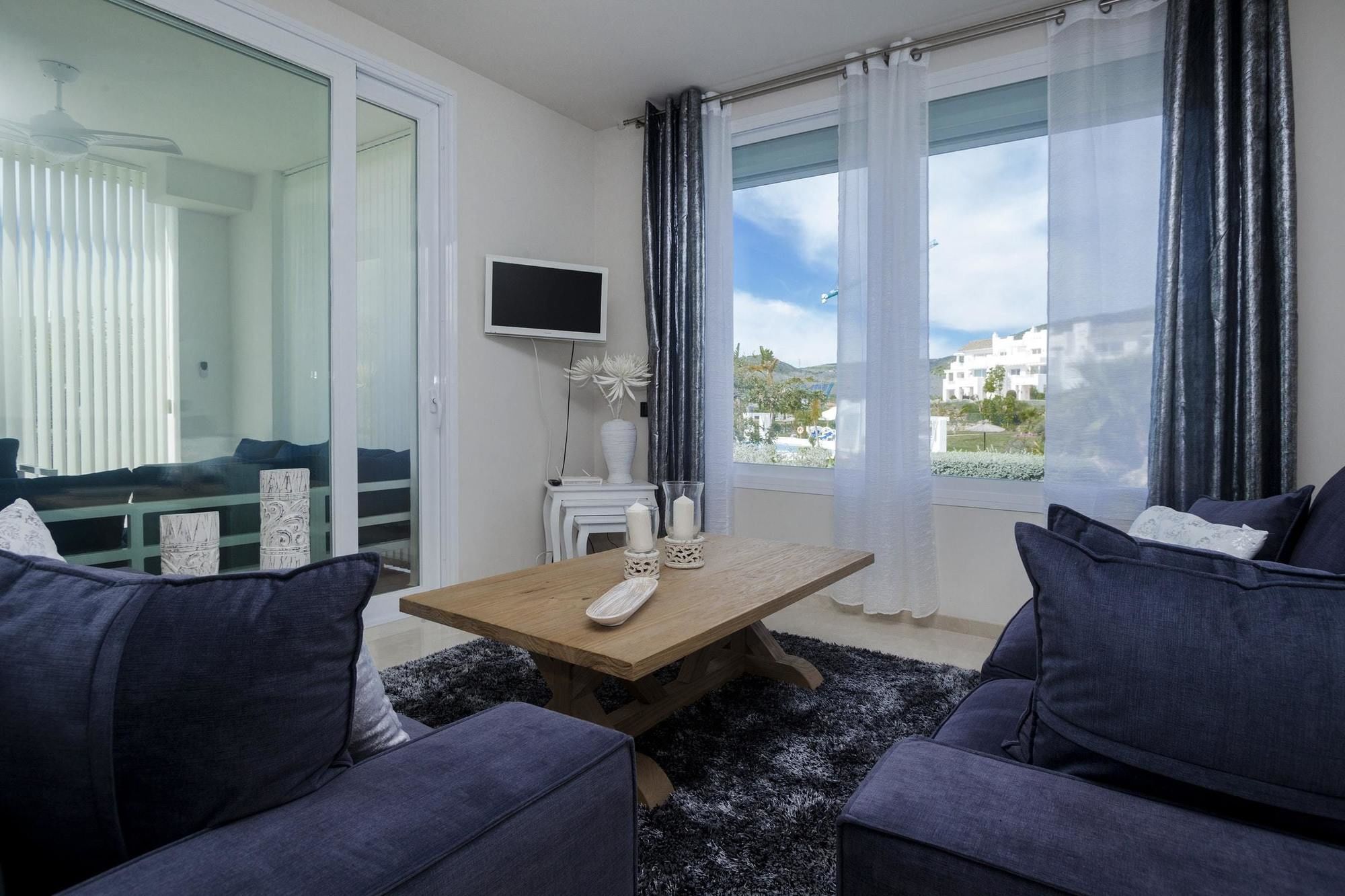 With 3 Bedrooms In Estepona, With Wonderful Mountain View, P * Estepona