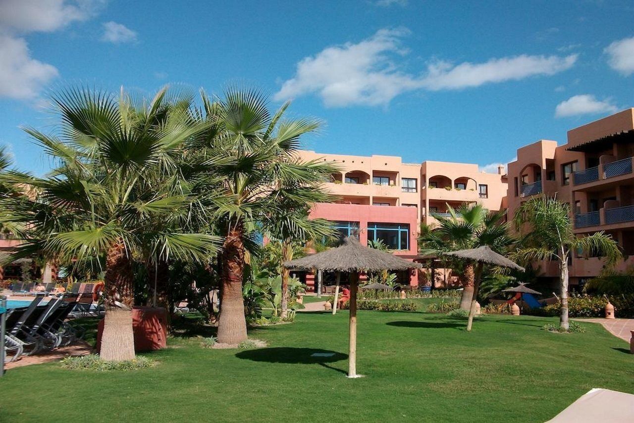 Oh Caledonia Hotel