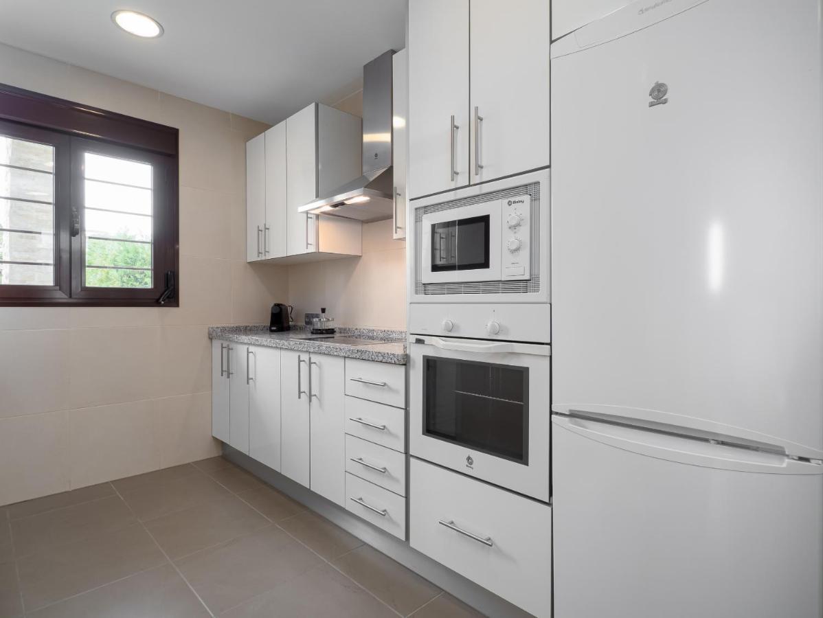 2301 - Luxury With Private Pool Villa *