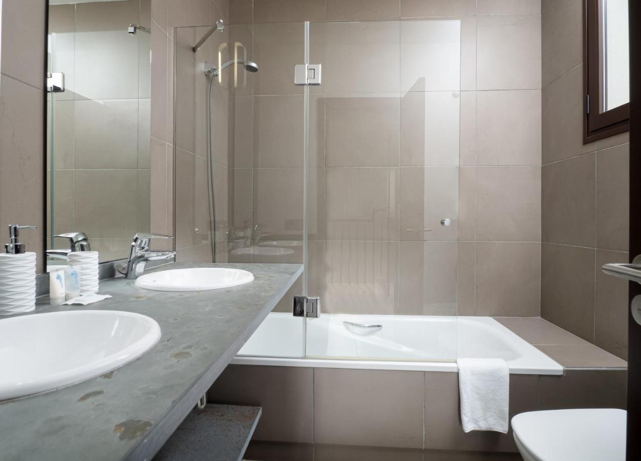 2301 - Luxury With Private Pool Villa