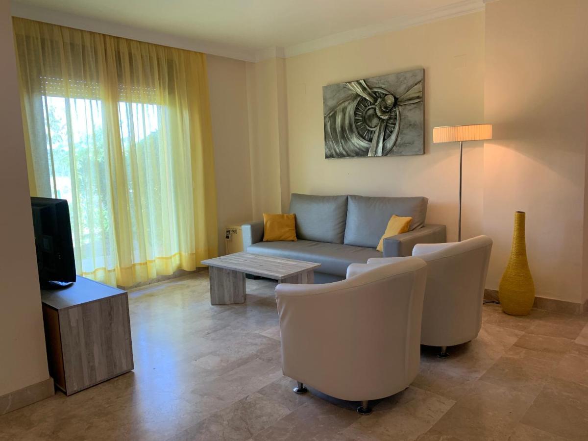 Albayt & 3* Estepona