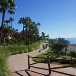 Salinas. Apartment For 4. Terrace/Parking/Pools/Gym/4Mins Beach