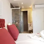 Fantastic Apartment In Front Of The Sea & Marina