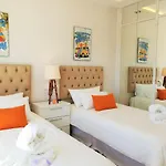 Fantastic Apartment B In Front Of The Sea & Marina