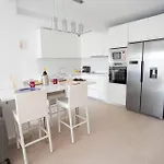 New Fantastic Location 2 Bed, 2 Bath Apartment 150M From The Beach, Central Estepona