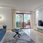 Studio Private Wing Estepona