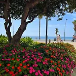 Vistamar Estepona Primera Linea De Playa Frontal Al Mar Y Al Paseo Maritimo De Estepona