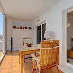 Apartment Boulevard 105