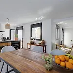 Renovated Townhouse San Roque 91