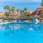 High Standard Beach Front Apartment