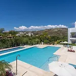 Duplex Penthouse With 3 Bedrooms
