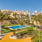 Hanami Puerto Alto Estepona PA 4-4