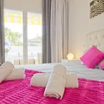 Enjoy El Presidente Penthouse