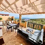 Quartiers Marbella Penthouse In Hacienda Cifuentes Benahavis