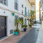 Enjoy Estepona At Our Fully Equipped 2Br Town House, Beach- 1Min