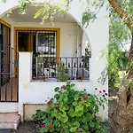 Bhost - Las Acacias