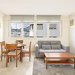 Apartamento En 1ª Linea De Playa, Estepona Centro