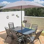 Nice Home In Estepona With Kitchen