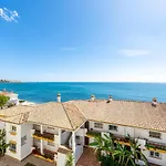 La Riviera - Stunning Apartment By The Beach