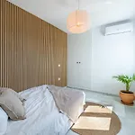La Riviera - Stunning Apartment By The Beach