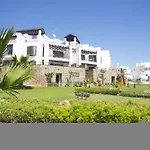 Casares Del Mar