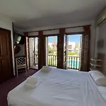 Estepona - Playa - Villa Con Acceso Directo A La Piscina El26