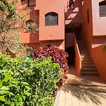 Gorgeous Townhouse With Seaview