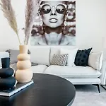Inf27E- Holiday Home Estepona By Roomservices
