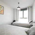 Modern 3 Bedroom Apartment