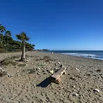 Villa Arin - Beachside Family Home