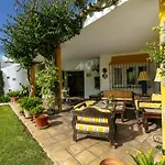 Villa Arin - Beachside Family Home