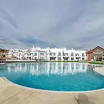 Pa18- Stunning Flat, Gym, Indoor And Outdoor Pool